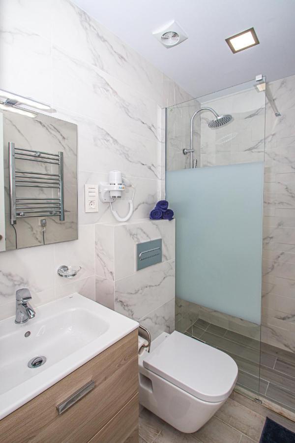 Stylish Studio For Rent With Fantastic Location In Marbella Promenade. エクステリア 写真